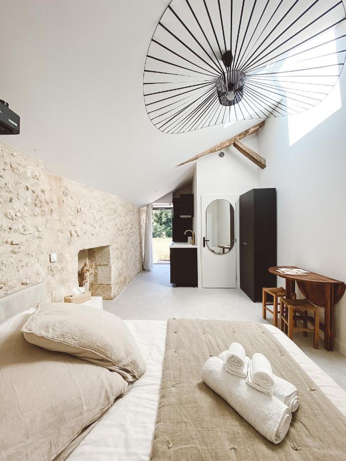 La Parenthese, Joli Studio Avec Terrasse Valeuil Kültér fotó