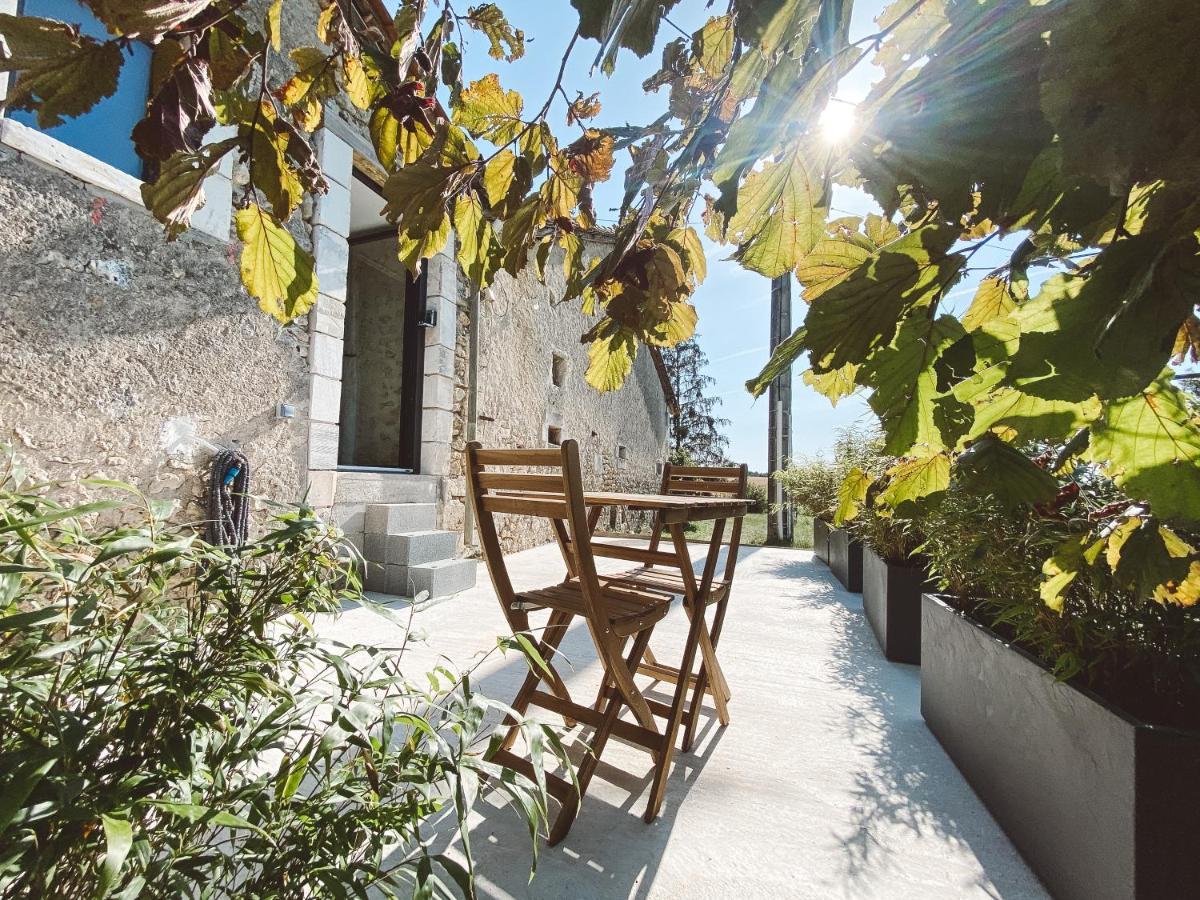 La Parenthese, Joli Studio Avec Terrasse Valeuil Kültér fotó