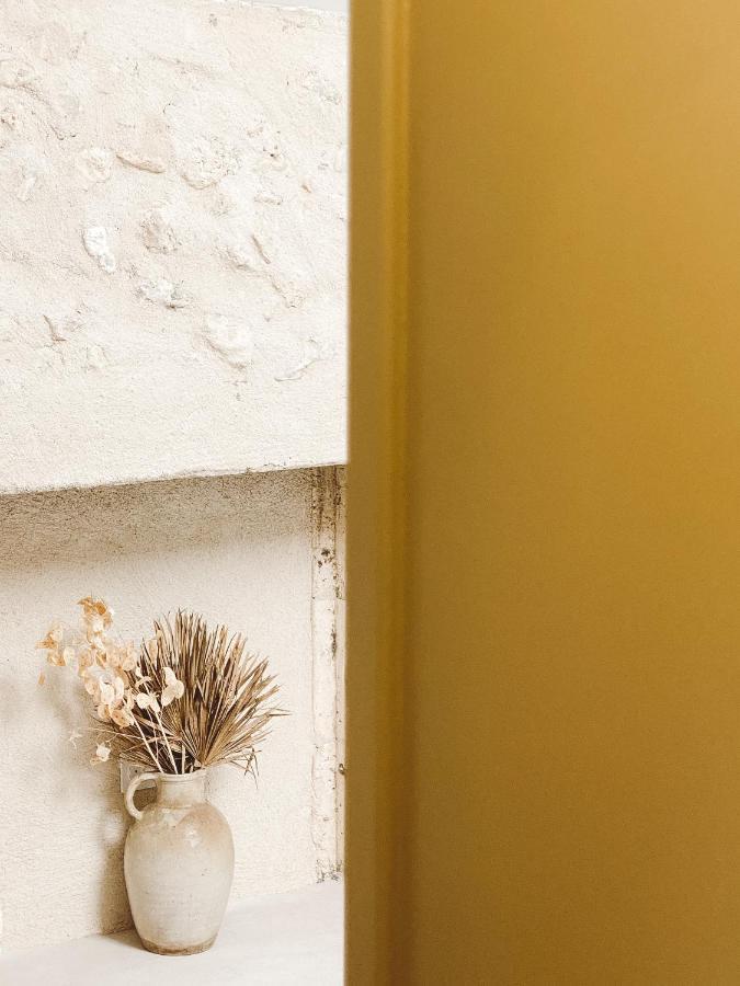 La Parenthese, Joli Studio Avec Terrasse Valeuil Kültér fotó